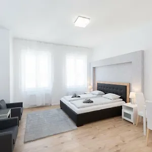 Astoria Flats 1 , Budapeszt Węgry