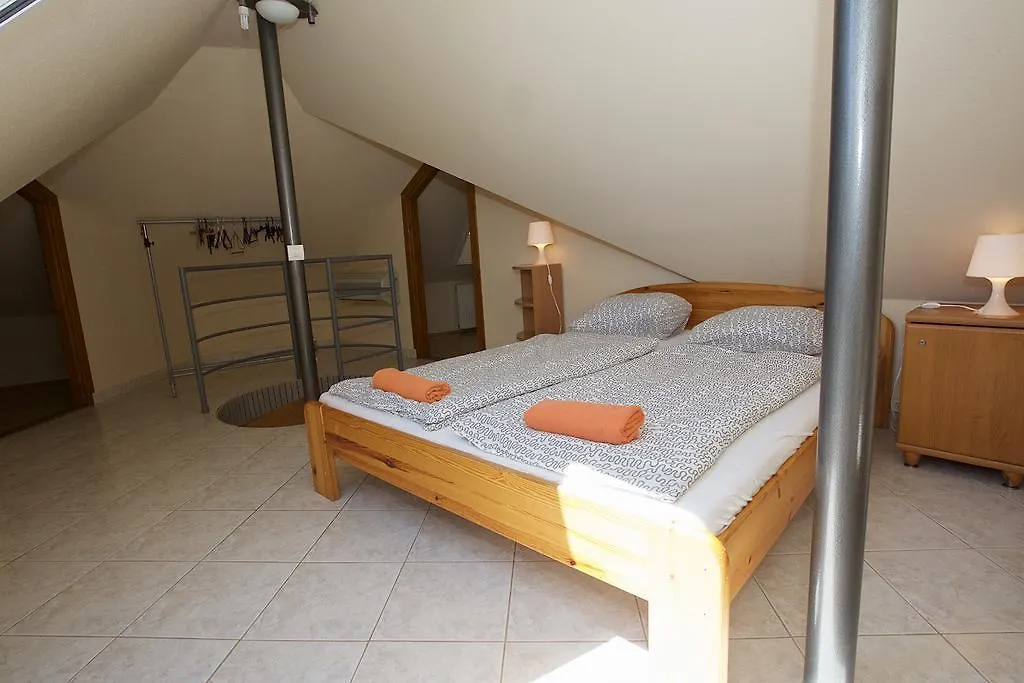 Zoli Apartmanok-Adri Koelcsey 32 Hajdúszoboszló Węgry